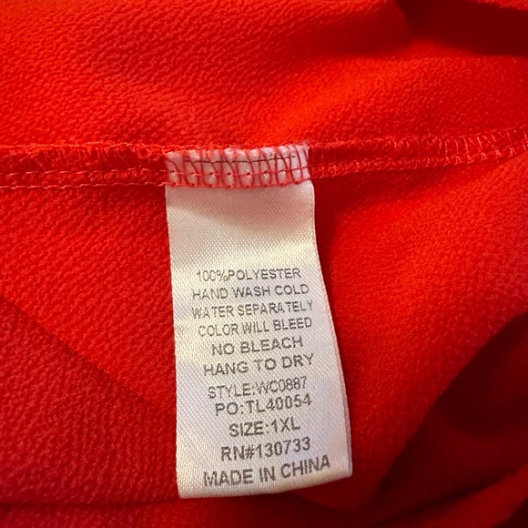 Umgee Women’s Blouse ~ 1XL Red Ruffle Sleeves - Picture 5 of 7